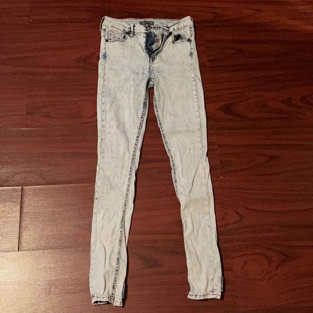 kendal and kylie high wasted jeans